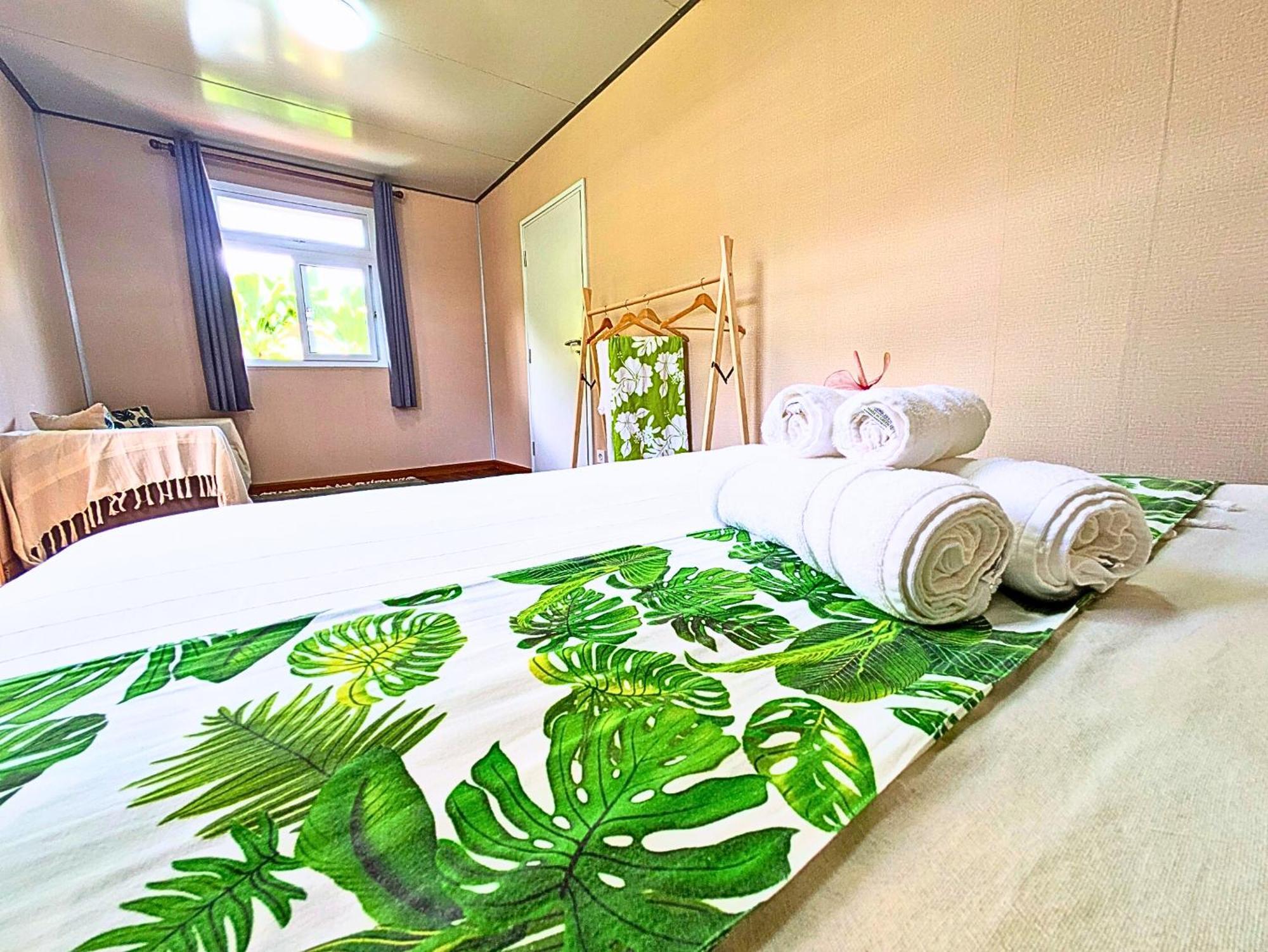 Toanoano Natura Om Teahupoo Surf Lodge מראה חיצוני תמונה
